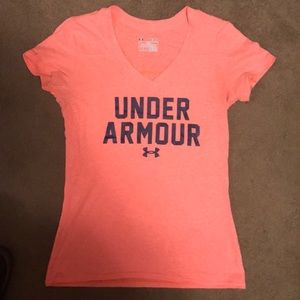 Under Armour T-shirt
